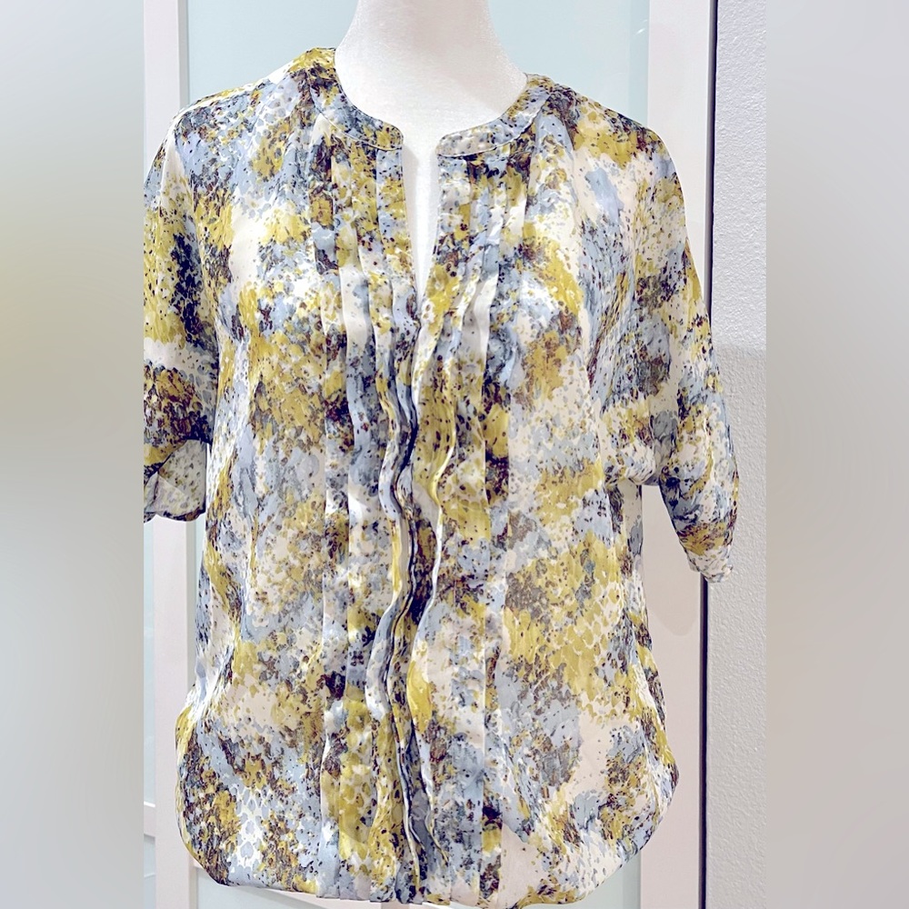 Banana republic blouse, size XS